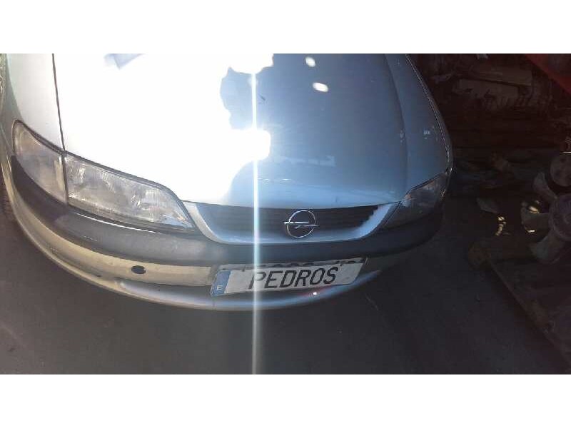 opel vectra b berlina del año 1997