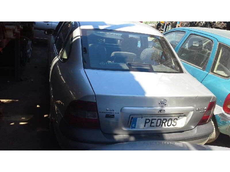 opel vectra b berlina del año 1997