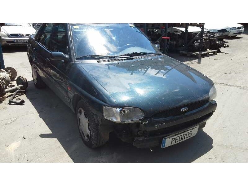 ford escort berlina/turnier del año 1995
