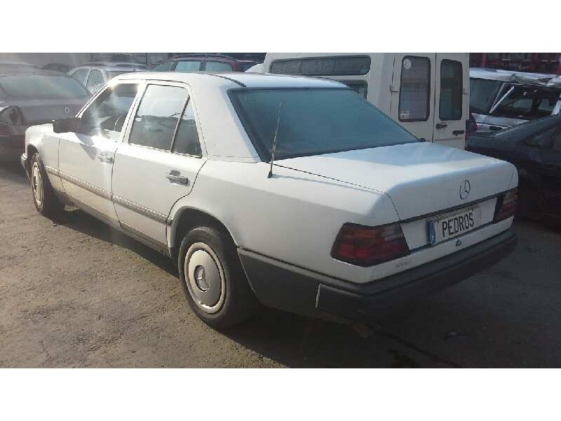 mercedes clase e (w124) berlina del año 1987
