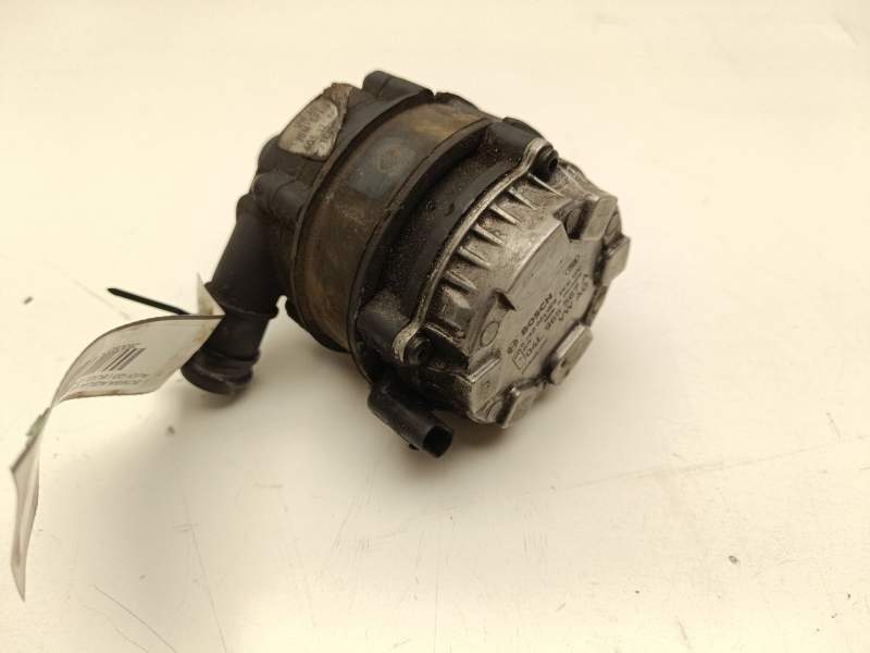 Recambio de bomba agua electrica para audi q3 (8ug) 2.0 16v tdi referencia OEM IAM 04L965567A  