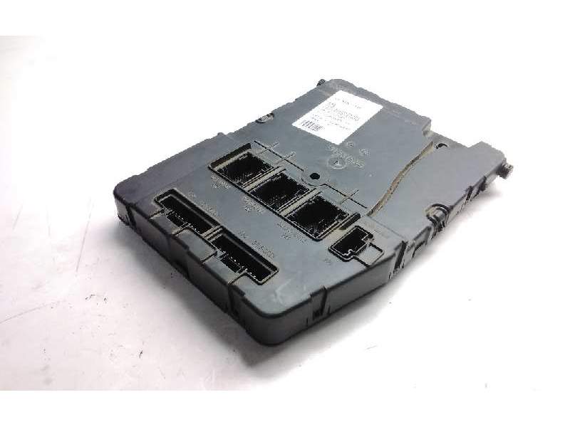 Recambio de centralita bsi para renault megane ii berlina 3p confort authentique referencia OEM IAM 8200525384  