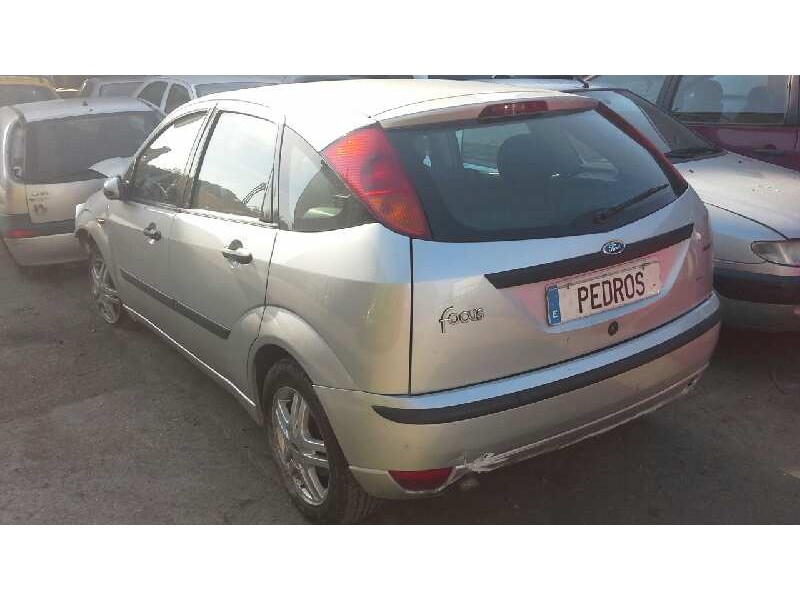 ford focus berlina (cak) del año 2003