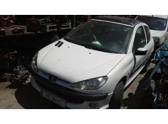 peugeot 206 berlina del año 2002 2