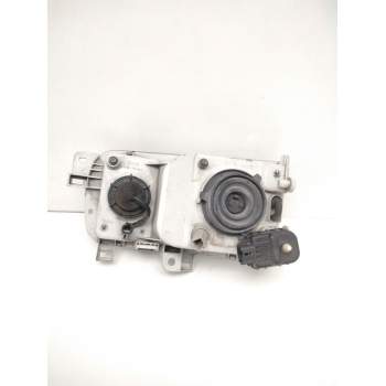 Recambio de faro derecho para nissan serena (c23) 2.0 d (kvjc23) referencia OEM IAM 260107C008 NISSAN 67735060