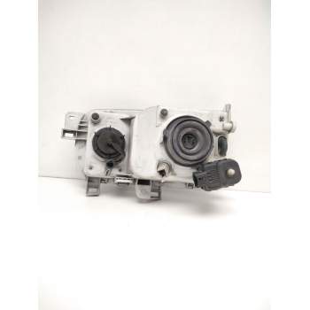 Recambio de faro derecho para nissan serena (c23) 2.0 d (kvjc23) referencia OEM IAM 260107C008 NISSAN 67735060