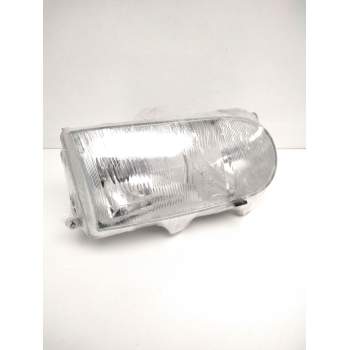Recambio de faro derecho para nissan serena (c23) 2.0 referencia OEM IAM 260107C008 NISSAN 67735060