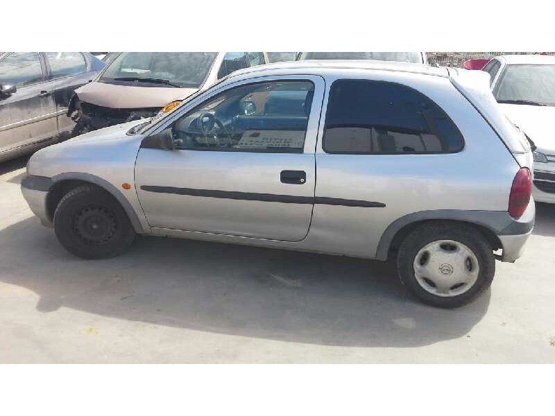 opel corsa b del año 1998
