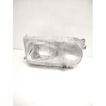 Recambio de faro derecho para nissan serena (c23) 2.0 d (kvjc23) referencia OEM IAM 260107C008 NISSAN 67735060