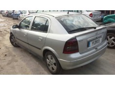 opel astra g berlina del año 2002