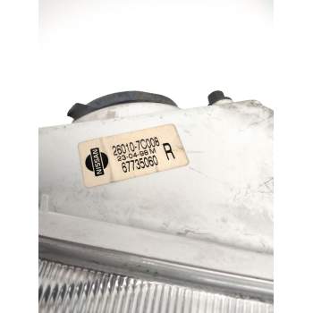 Recambio de faro derecho para nissan serena (c23) 2.0 d (kvjc23) referencia OEM IAM 260107C008 NISSAN 67735060
