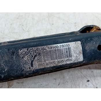 Recambio de brazo suspension inferior trasero izquierdo para kia sportage iii (sl) 1.7 crdi referencia OEM IAM 551002S050  