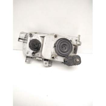 Recambio de faro derecho para nissan serena (c23) 2.0 d (kvjc23) referencia OEM IAM 260107C008 NISSAN 67735060