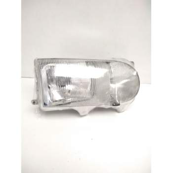 Recambio de faro derecho para nissan serena (c23) 2.0 d (kvjc23) referencia OEM IAM 260107C008 NISSAN 67735060