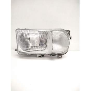 FARO DERECHO 260107C008 NISSAN 67735060