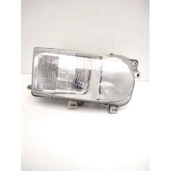 FARO DERECHO 260107C008 NISSAN 67735060