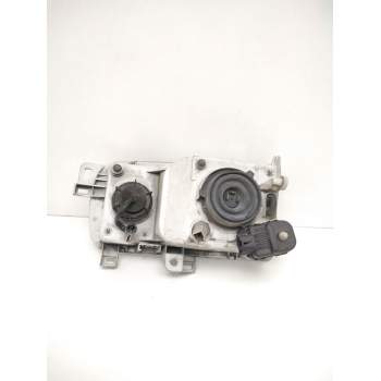 Recambio de faro derecho para nissan serena (c23) 2.0 d (kvjc23) referencia OEM IAM 260107C008 NISSAN 67735060