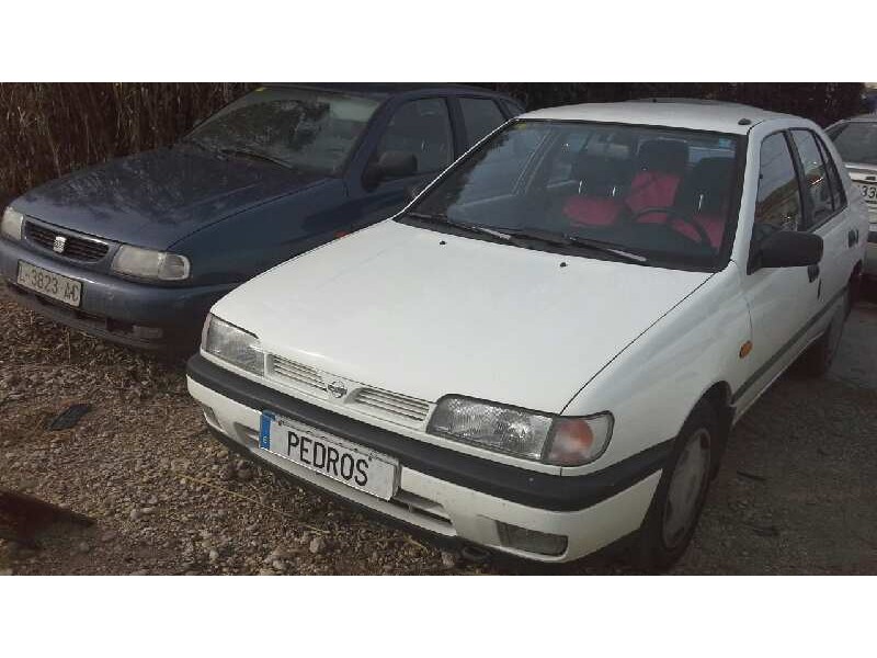 nissan sunny berlina (n14) del año 1994