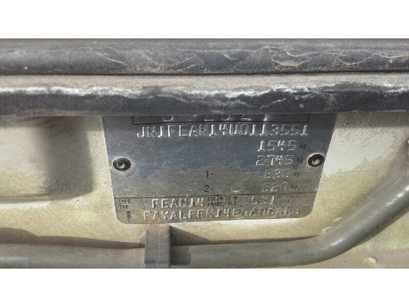 nissan sunny berlina (n14) del año 1994