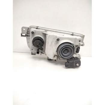 Recambio de faro derecho para nissan serena (c23) 2.0 referencia OEM IAM 260107C008 NISSAN 67735060