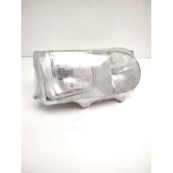 Recambio de faro derecho para nissan serena (c23) 2.0 referencia OEM IAM 260107C008 NISSAN 67735060