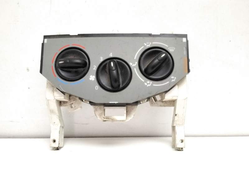 Recambio de mando calefaccion aire acondicionado para renault trafic ii caja/chasis (el) 1.9 dci 80 (el0b) referencia OEM IAM W9