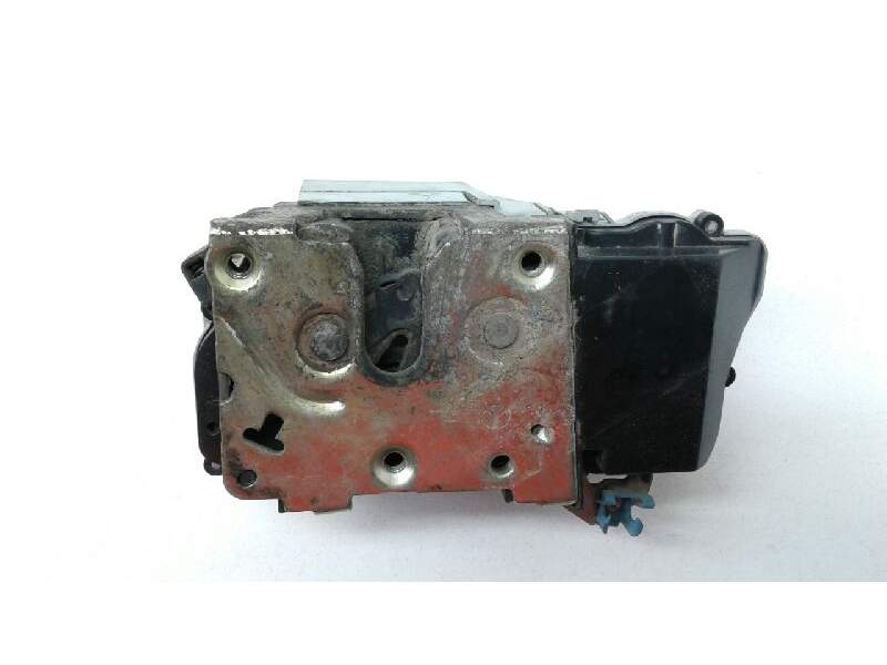 Recambio de cerradura puerta delantera derecha para citroën berlingo 1.9 d cumbre familiar referencia OEM IAM 9136P7  
