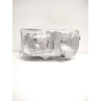 Recambio de faro derecho para nissan serena (c23) 2.0 d (kvjc23) referencia OEM IAM 260107C008 NISSAN 67735060