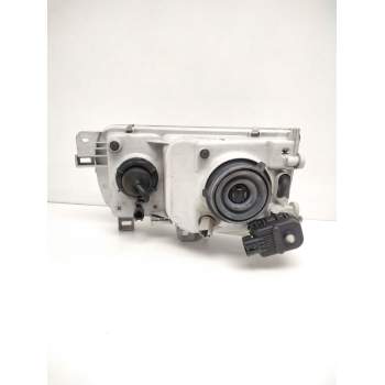 Recambio de faro derecho para nissan serena (c23) 2.0 d (kvjc23) referencia OEM IAM 260107C008 NISSAN 67735060