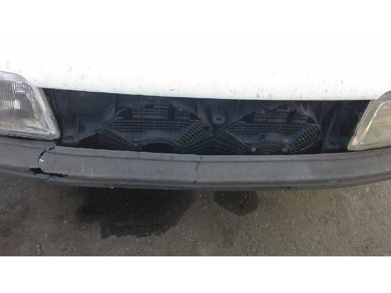 peugeot 205 berlina del año 1989