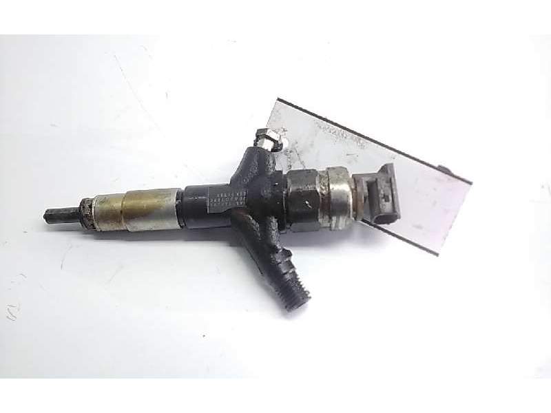 Recambio de inyector para subaru legacy berl. b13 (bl) 2.0 d classic referencia OEM IAM 6613AA020  