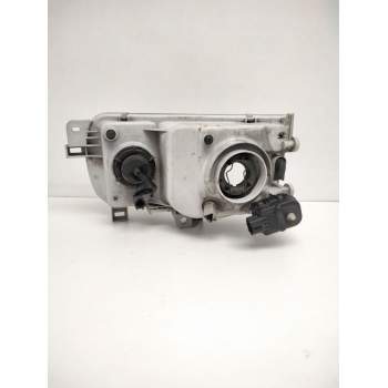 Recambio de faro derecho para nissan serena (c23) 2.0 d (kvjc23) referencia OEM IAM 260107C008 NISSAN 67735060