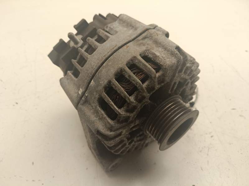 Recambio de alternador para bmw 1 coupé (e82) 120 d referencia OEM IAM 7802261AI05  