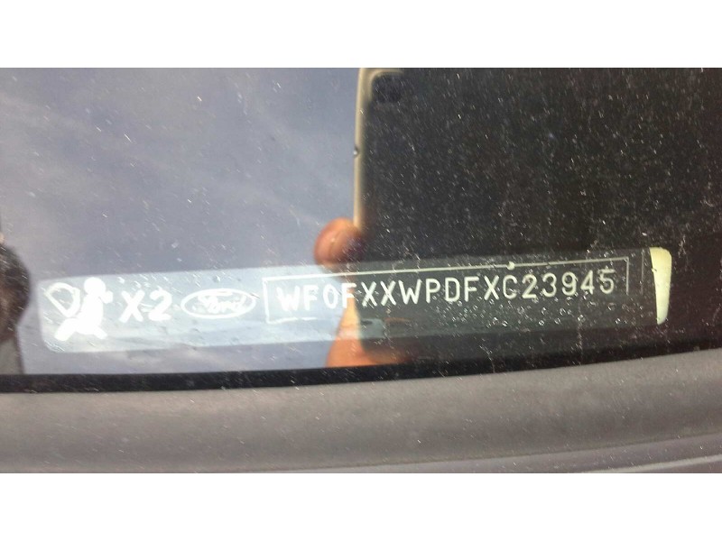 ford focus berlina (cak) del año 1999