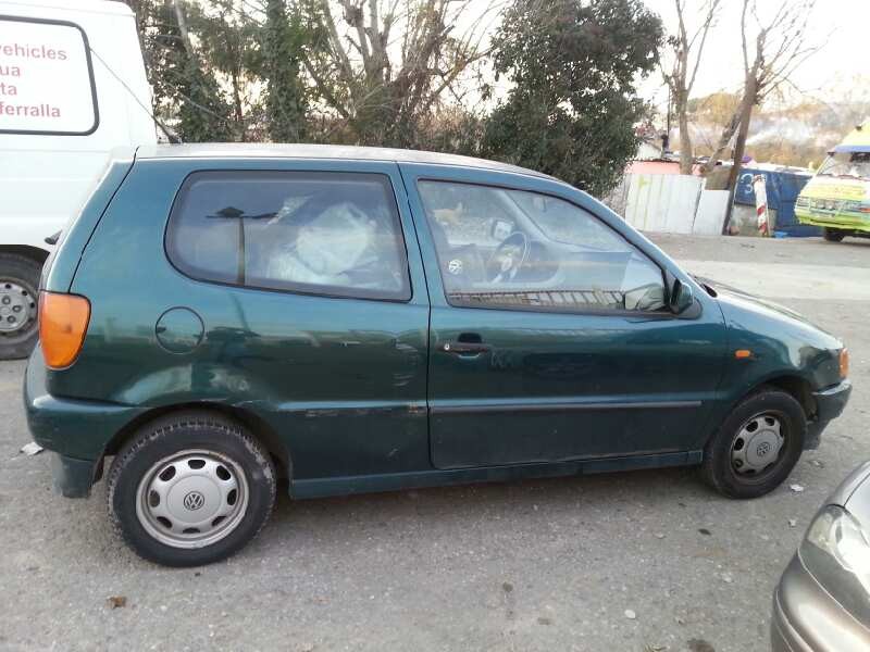 volkswagen polo berlina (6n1) del año 1987