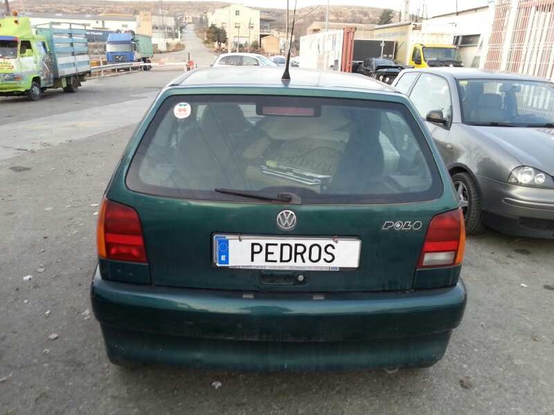 volkswagen polo berlina (6n1) del año 1987