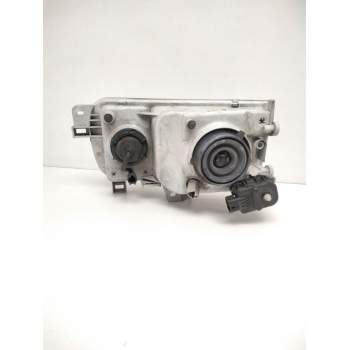 Recambio de faro derecho para nissan serena (c23) 2.0 d (kvjc23) referencia OEM IAM 260107C008 NISSAN 67735060