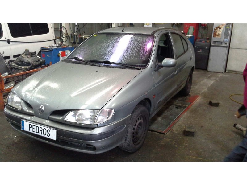 renault megane i berlina hatchback (ba0) del año 1999