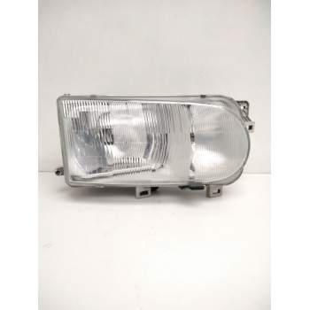 FARO DERECHO 260107C008 NISSAN 67735060