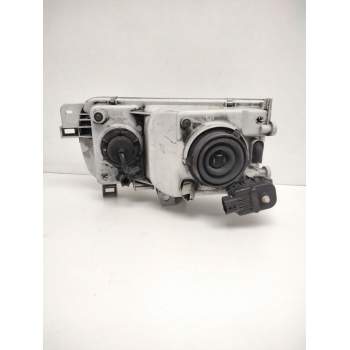 Recambio de faro derecho para nissan serena (c23) 2.0 d (kvjc23) referencia OEM IAM 260107C008 NISSAN 67735060