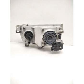 Recambio de faro derecho para nissan serena (c23) 2.0 d (kvjc23) referencia OEM IAM 260107C008 NISSAN 67735060