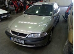 opel vectra b berlina del año 1996