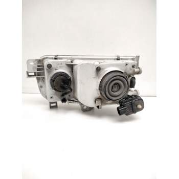 Recambio de faro derecho para nissan serena (c23) 2.3 d referencia OEM IAM 260107C008 NISSAN 67735060