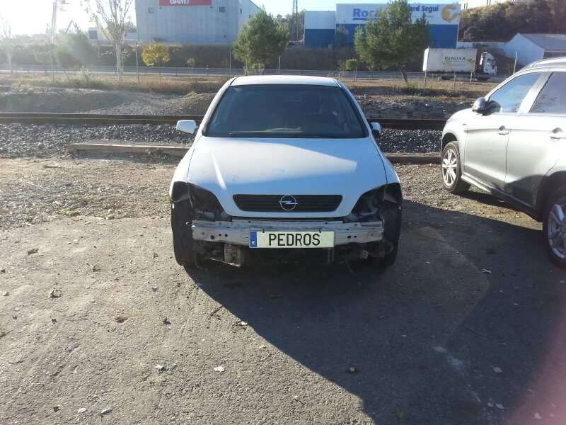 opel astra g berlina del año 1999