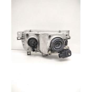 Recambio de faro derecho para nissan serena (c23) 2.0 d (kvjc23) referencia OEM IAM 260107C011 NISSAN 67736080