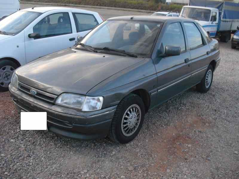 ford escort berlina/turnier del año 1992