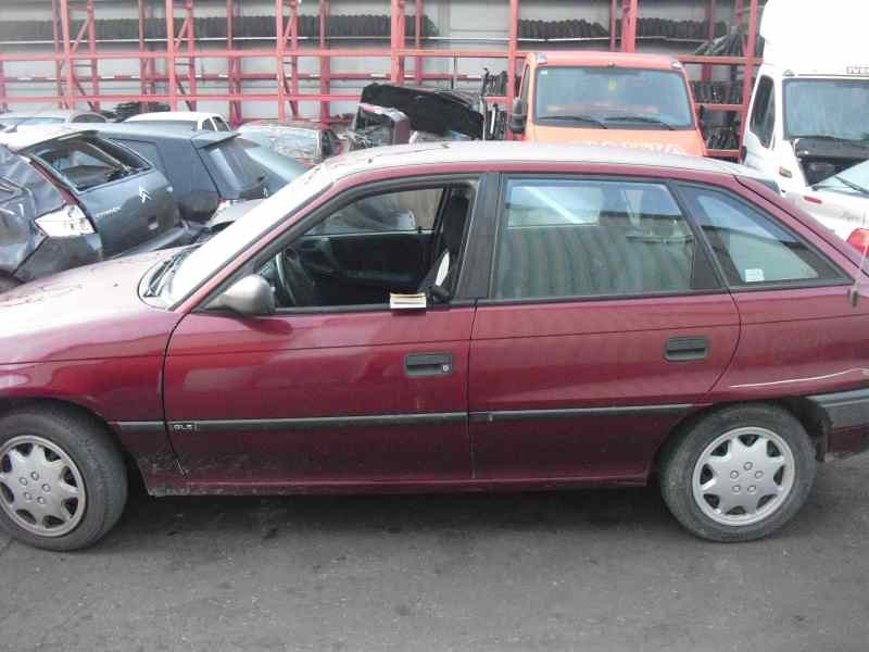 opel astra f berlina del año 1994