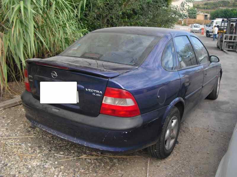 opel vectra b berlina del año 1997