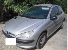 peugeot 206 berlina del año 2001