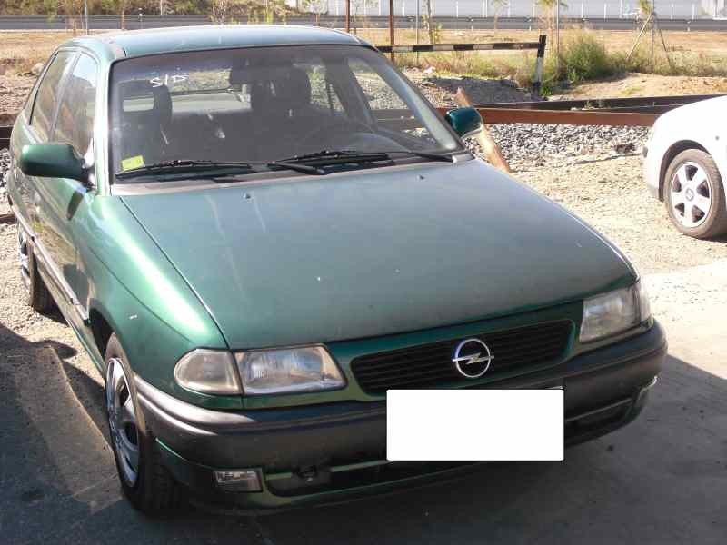 opel astra f berlina del año 1996